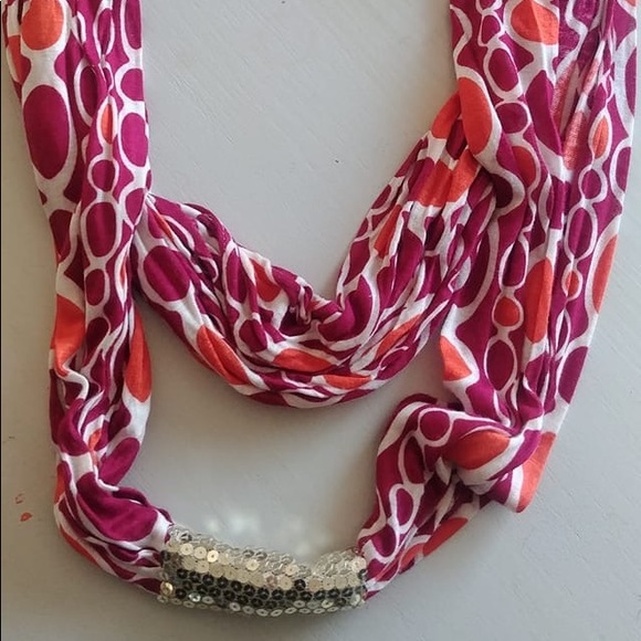 Ladies Fossil scarf - Picture 3 of 3